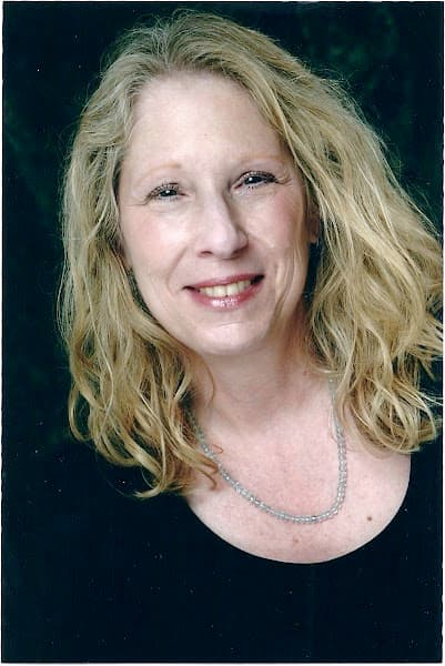 Deborah Lakeman Therapy & Art Therapy