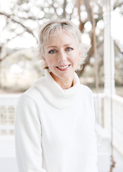 Elizabeth McQueen, LPC