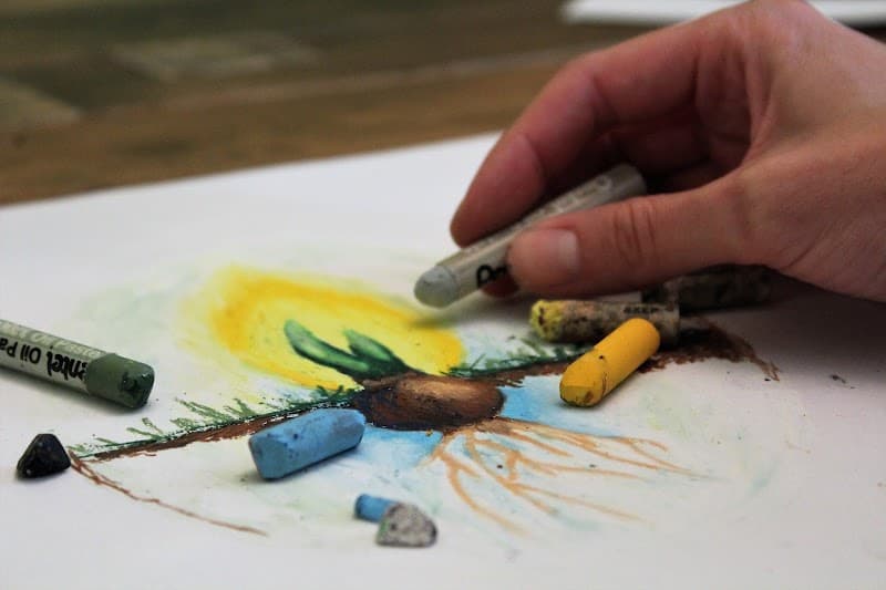 Illuminate Art Therapy