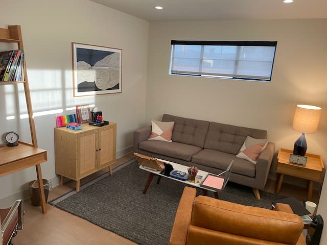 Jessica Edelstein, LMFT, ATR-BC • Art Therapy