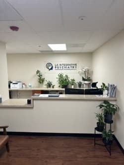LA INTEGRATIVE PSYCHIATRY