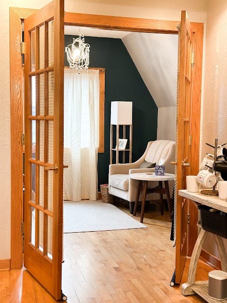 Lake & Valley Family Therapy