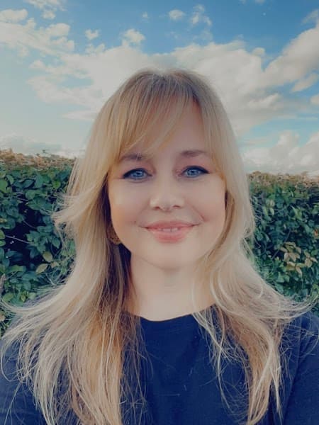 Lindsey Stewart, LMFT, LPCC Roseville Therapy & EMDR