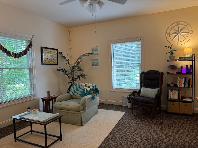 Living Well Holistic Counseling