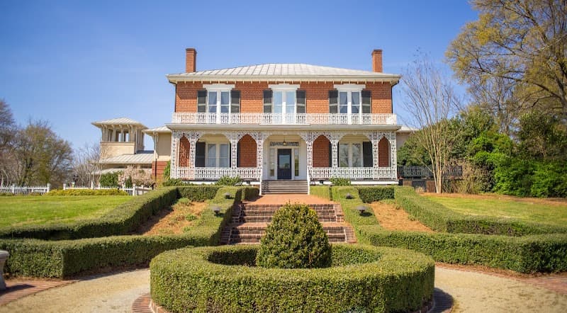 Lyndon House Arts Center