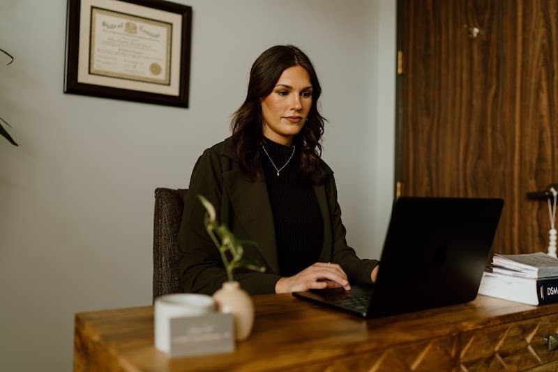 Robyn Sonnier, LPC, LLC - Trauma & IFS Therapist