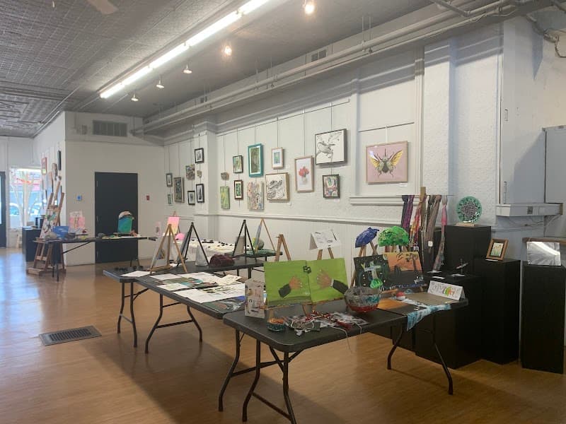 The Dover Art League