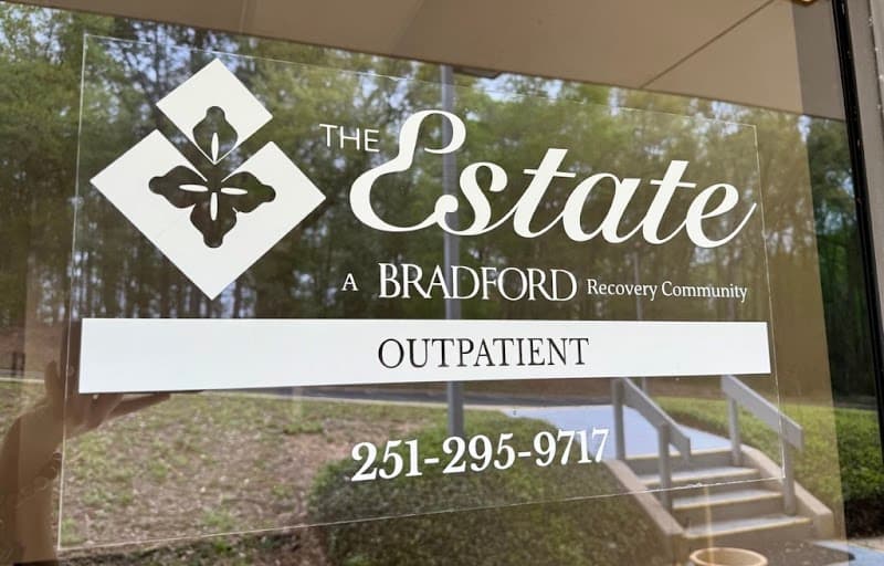 The Estate At River Bend - Mobile