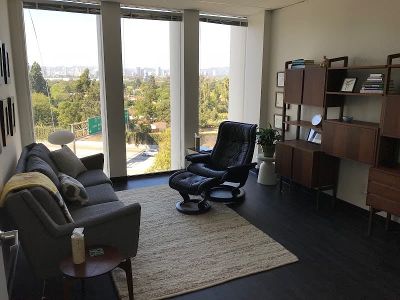 Therapy For Adults, Steven Reigns, LMFT