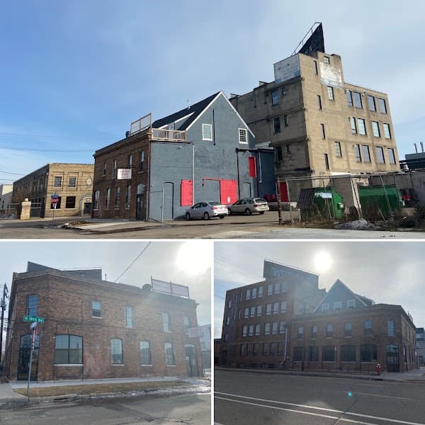 Blue Circle Art Therapy