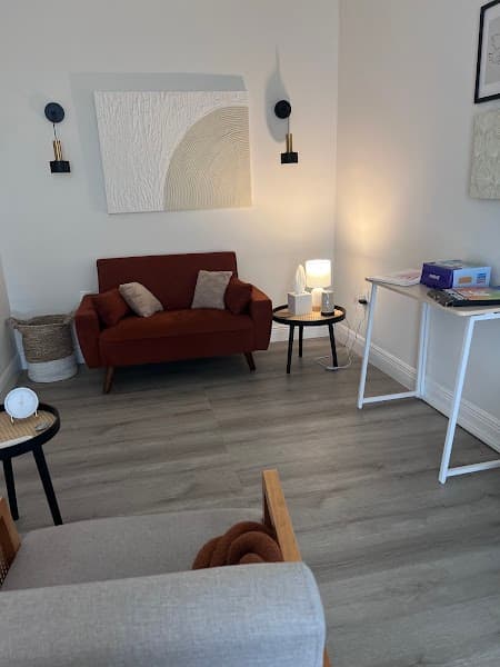 Carolina Cordovez | Art Therapy & Somatic Healing