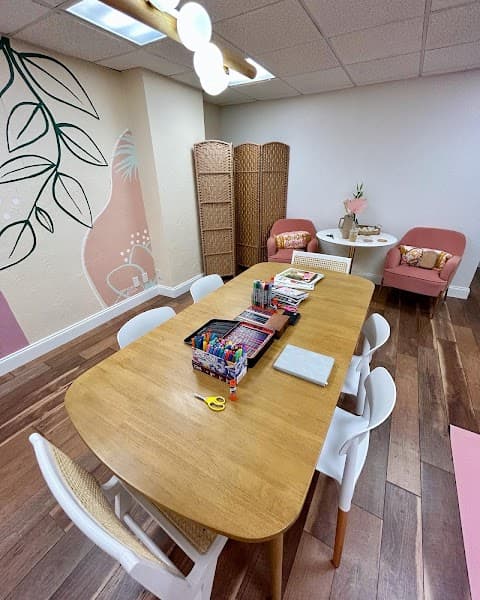 Creative Rise Art Therapy