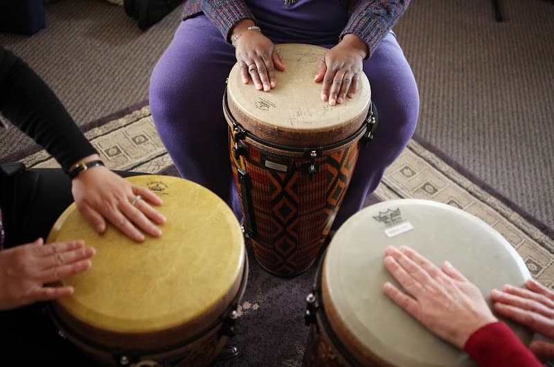 Earthtones Northwest Music Therapy, Art Therapy, & Horticultural Therapy