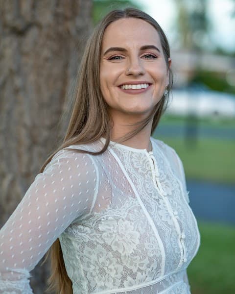 Holistic Healing and Wellness with Sabrina LLC - EMDR Therapy, Yoga, & Reiki