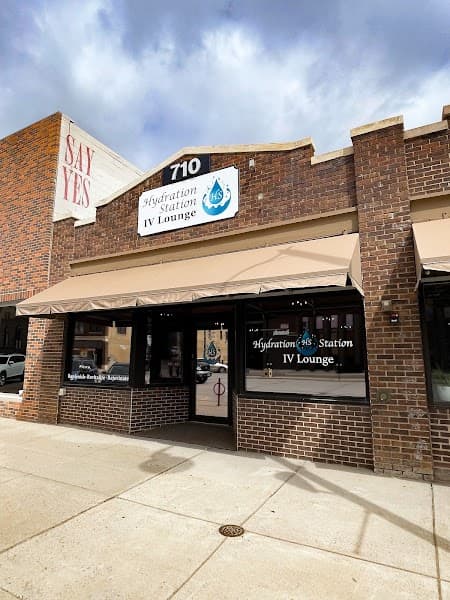 Hydration Station IV Lounge