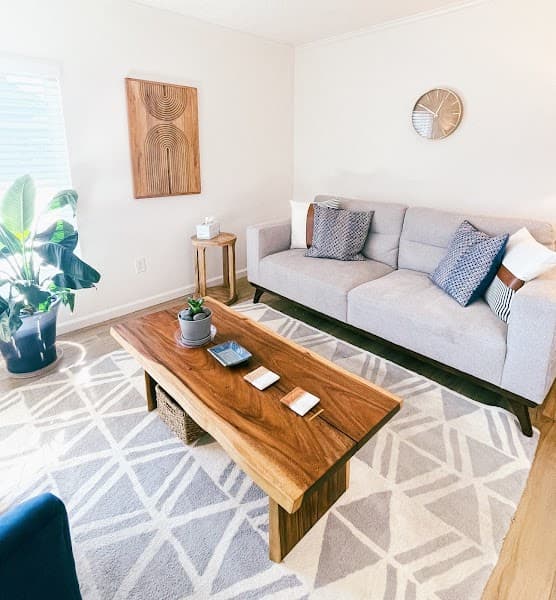 Living Well Therapy and Coaching