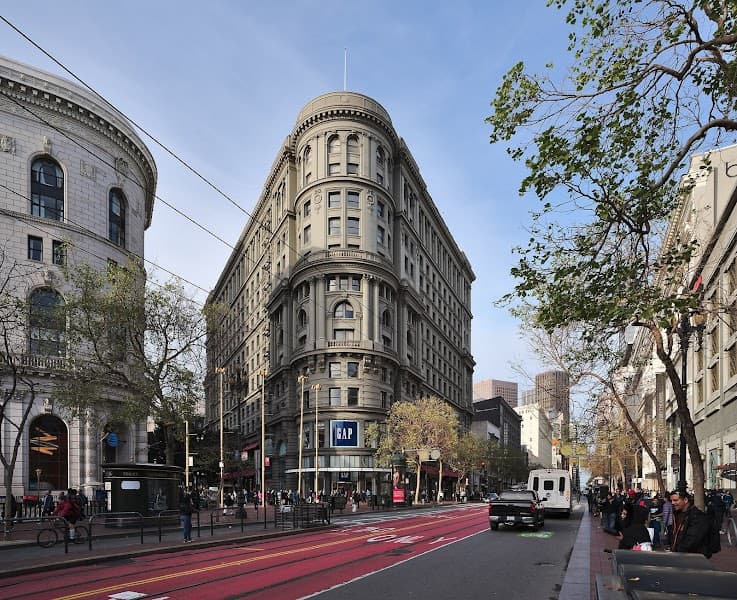 Natalie Mills San Francisco EMDR, Relationship, and Trauma Therapy