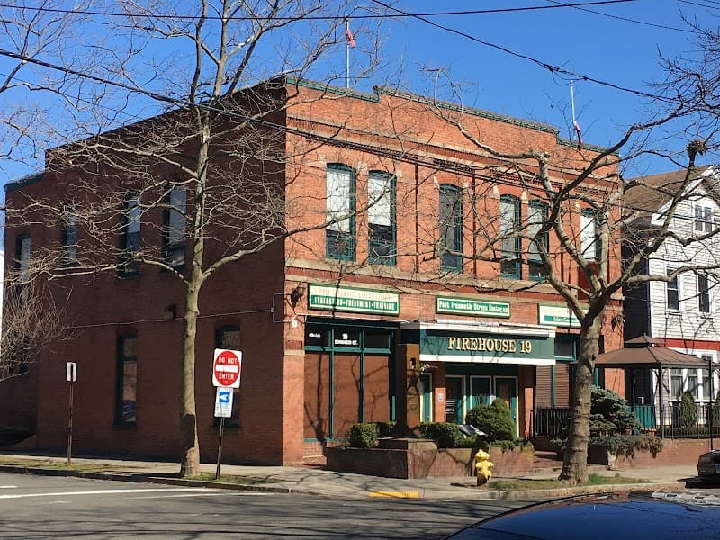 Post Traumatic Stress Center