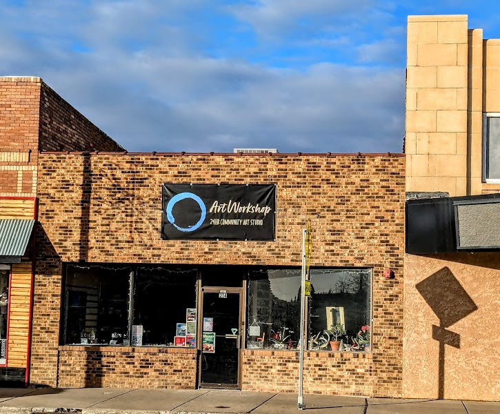 Art Workshop 24hr Community Art Studio