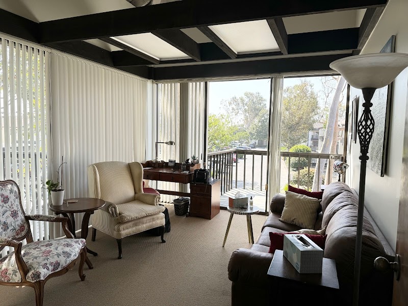 Bella Art and Family Therapy