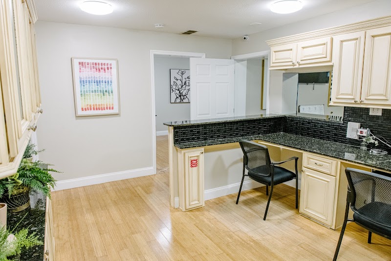 Tampa Bay Recovery Center - Tampa Drug Rehab